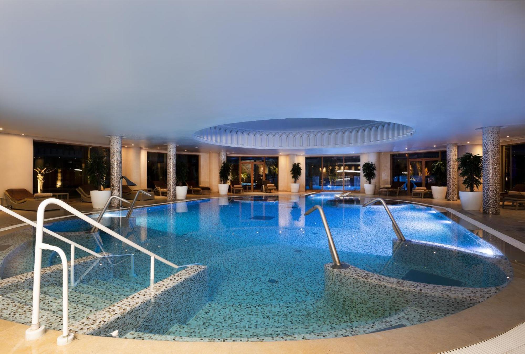 Moevenpick Resort & Marine Spa Sousse Bagian luar foto The pool at the hotel
